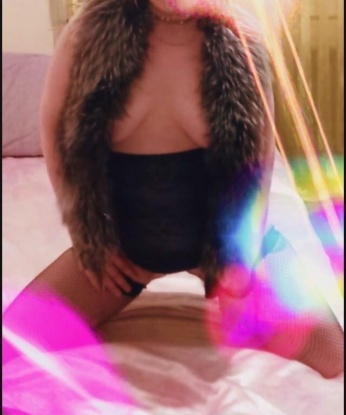Софочка, 24